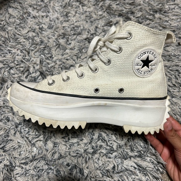 Converses - Picture 3 of 3